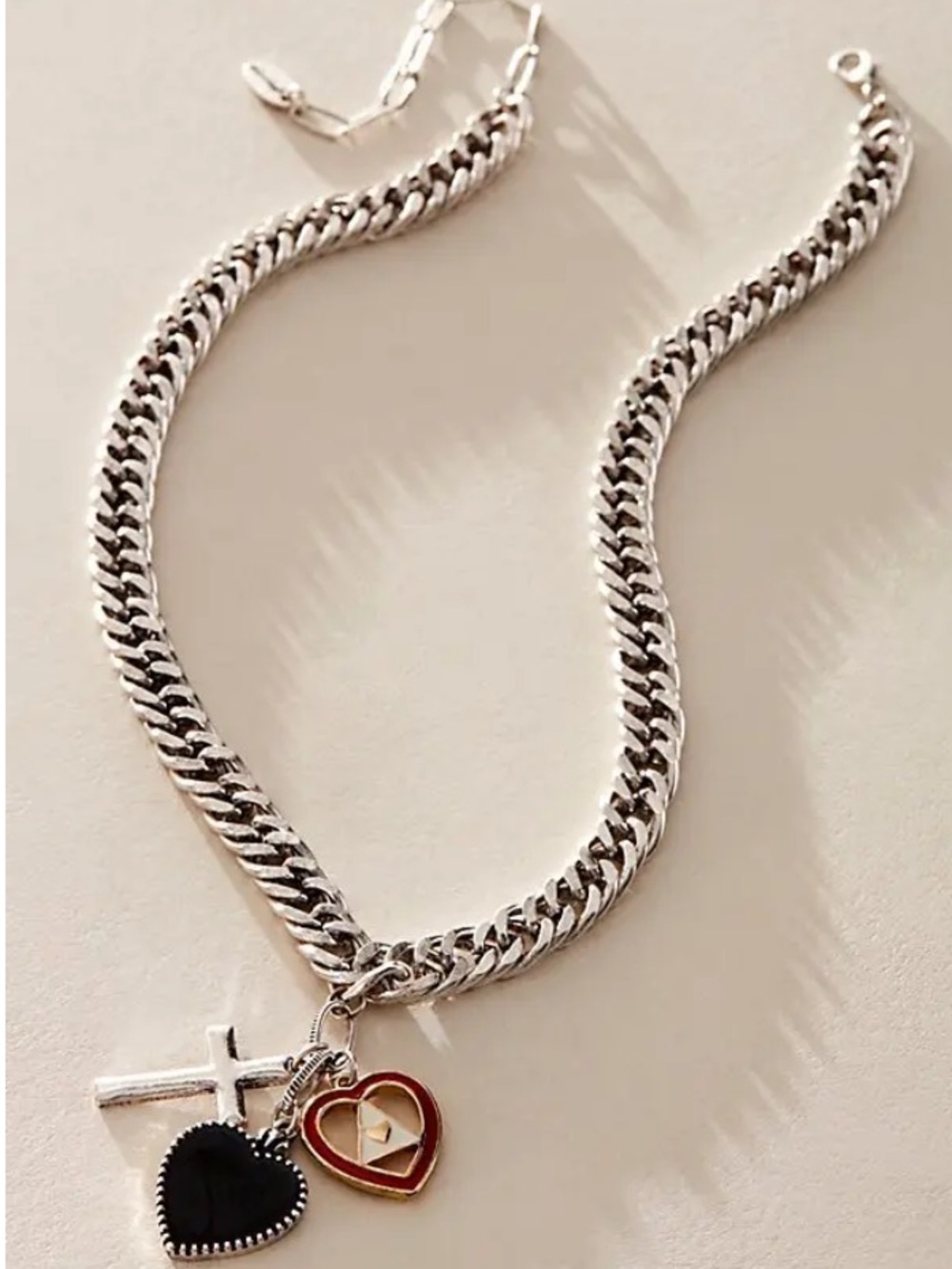 Darra Chain Necklace
NWT
Free People
Color- Silver